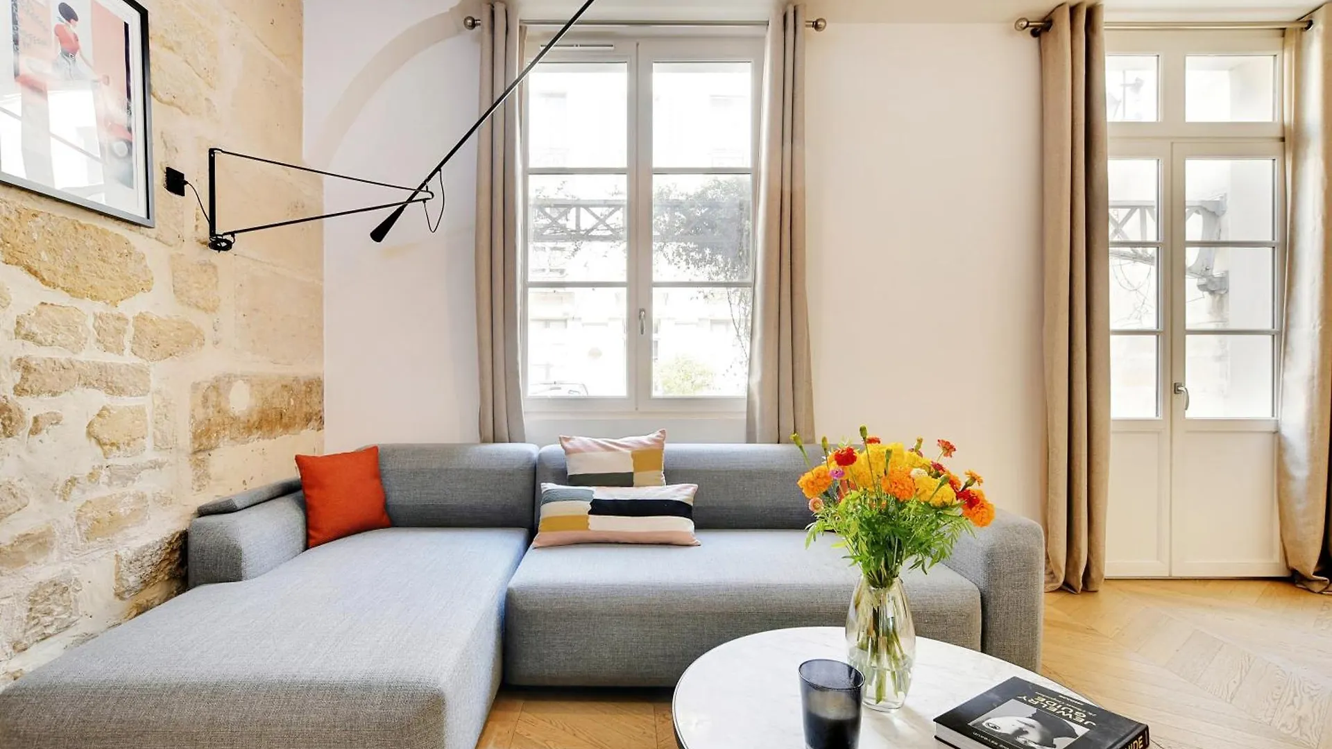 Sereners Apartments In Place Des Vosges - Rue De Birague Paris 0*,