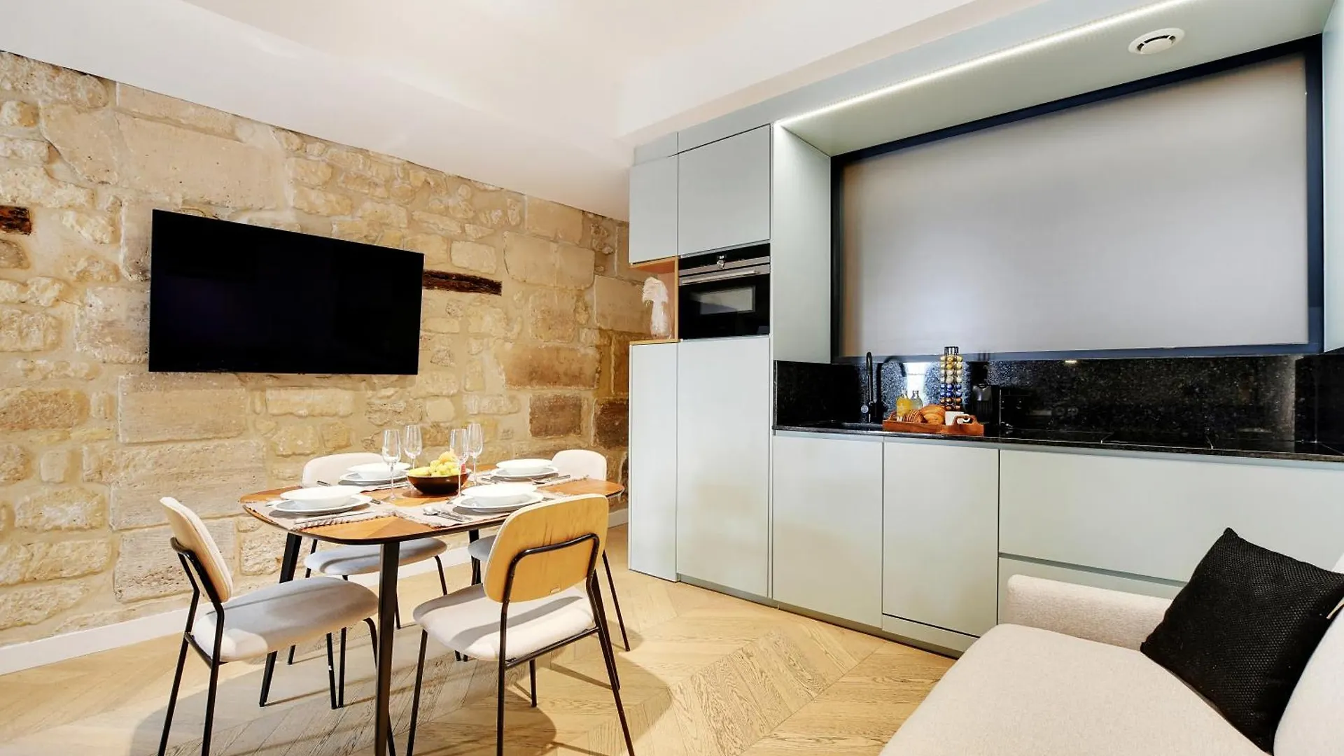 Sereners Apartments In Place Des Vosges - Rue De Birague Париж 0*,  Франция