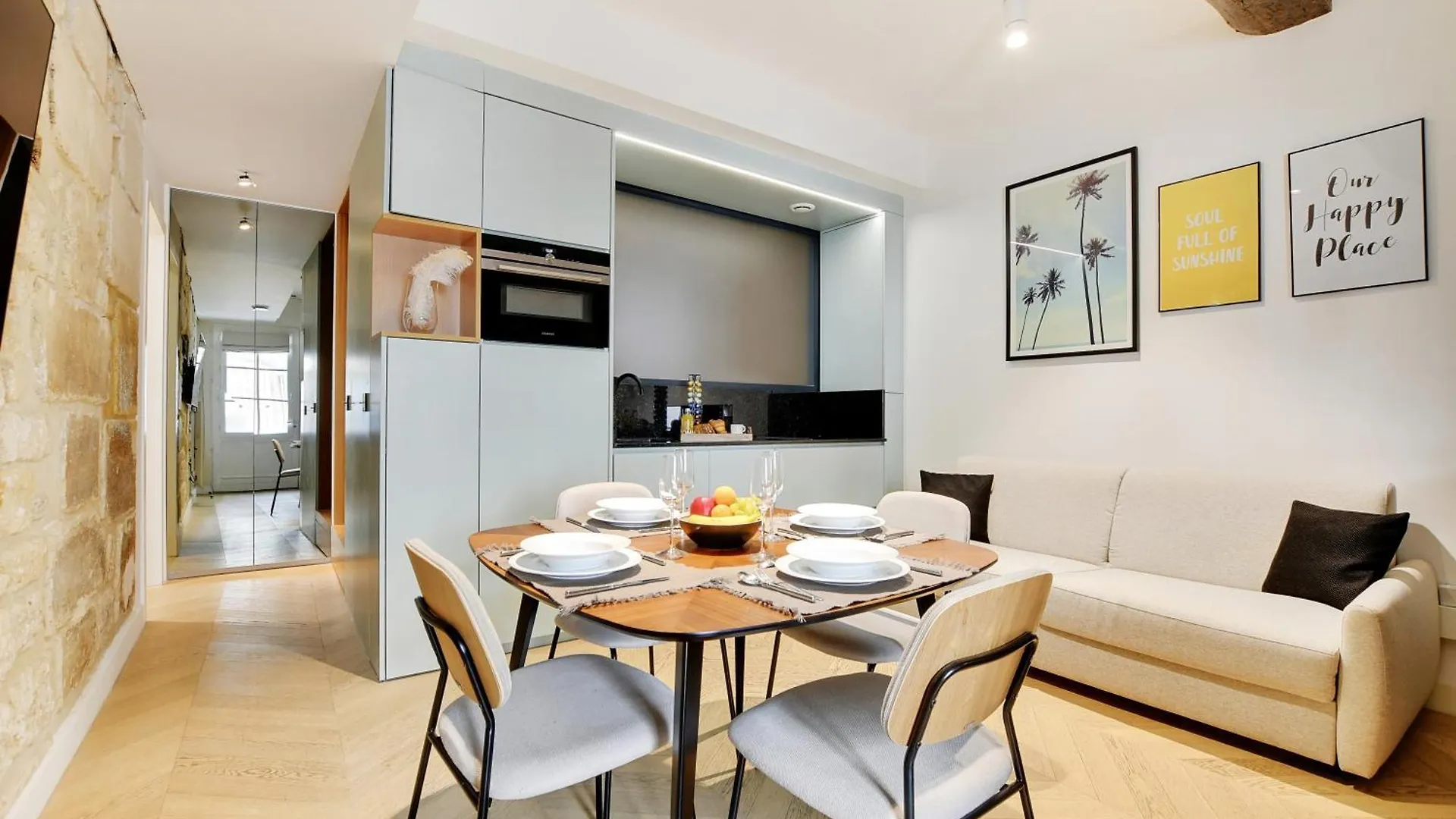 Sereners Apartments In Place Des Vosges - Rue De Birague Paris France