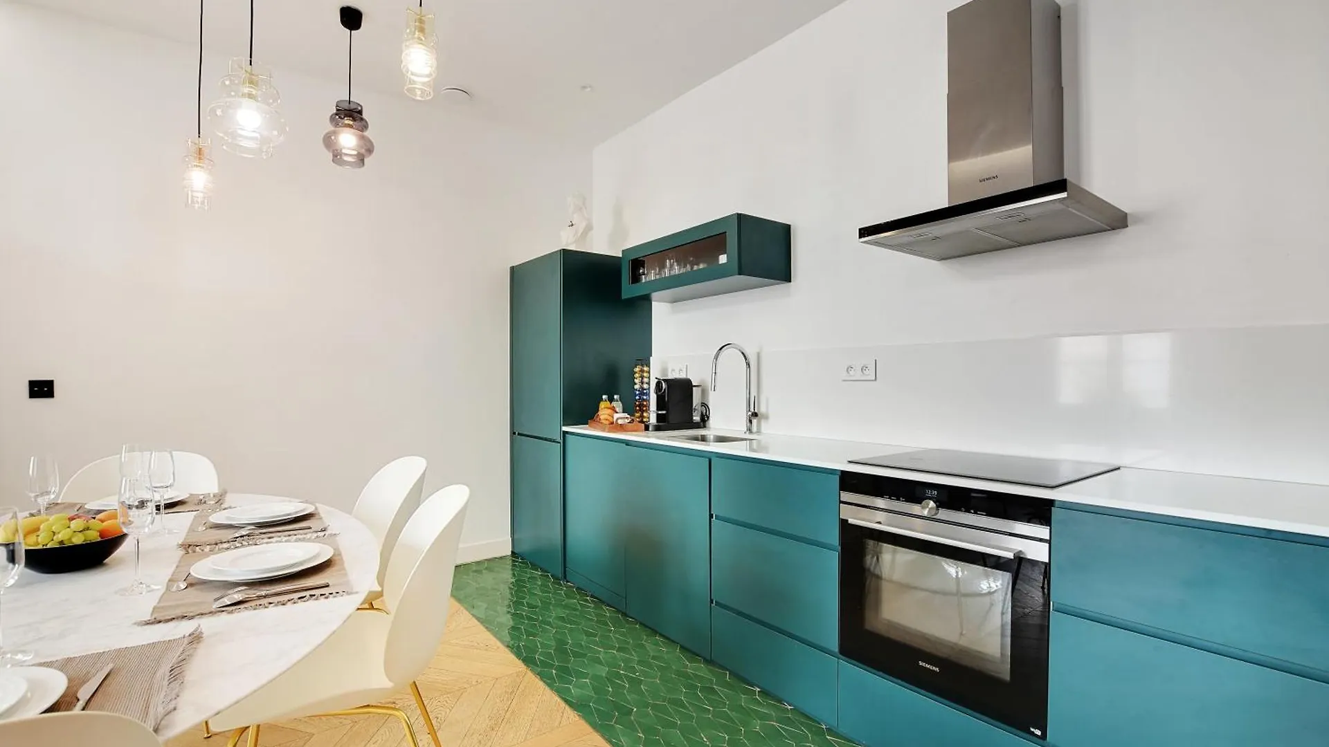 Sereners Apartments In Place Des Vosges - Rue De Birague Paris