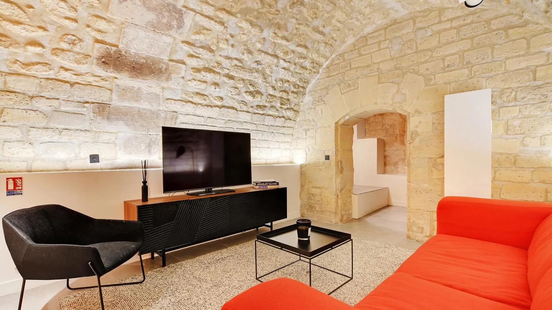 Sereners Apartments In Place Des Vosges - Rue De Birague Paris 0*,  France